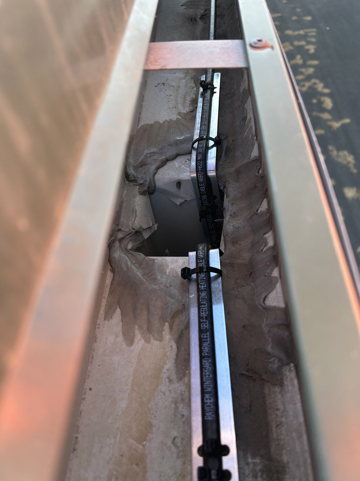Commercial heat tape Commercial heat tape in a gutter in Flagstaff Arizona
